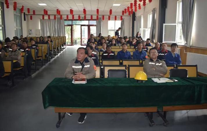 深入學(xué)習(xí)貫徹黨的二十屆三中全會(huì)精神，以黨建引領(lǐng)推進(jìn)企業(yè)轉(zhuǎn)型升級(jí)